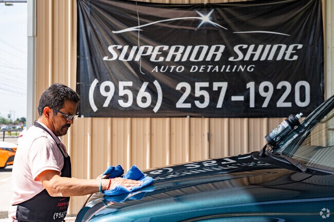 Superior Shine Auto Detailing provides top of the the line auto wash care in Penitas.