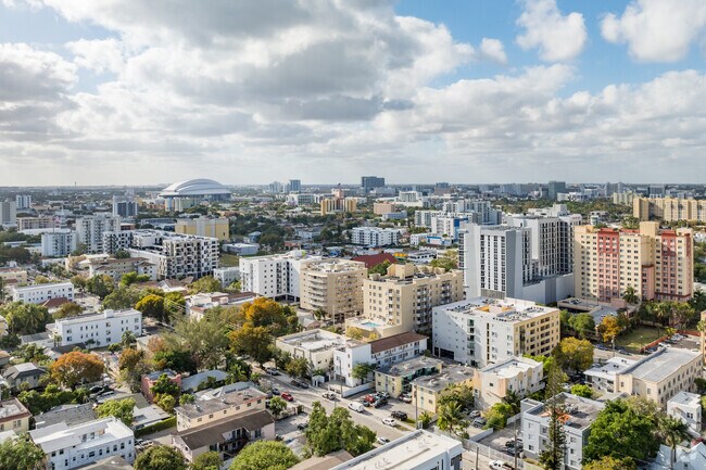 Riverside is mostly composed of smaller multi-family homes, with larger condos around as well.