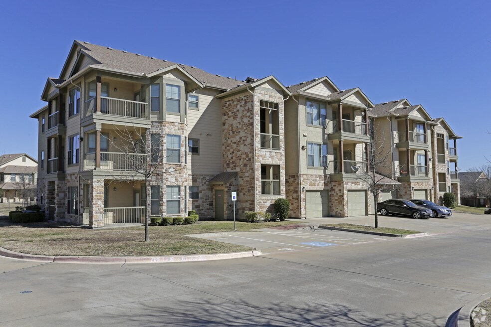 The Abigail Apartments 821 S Polk, Desoto, TX