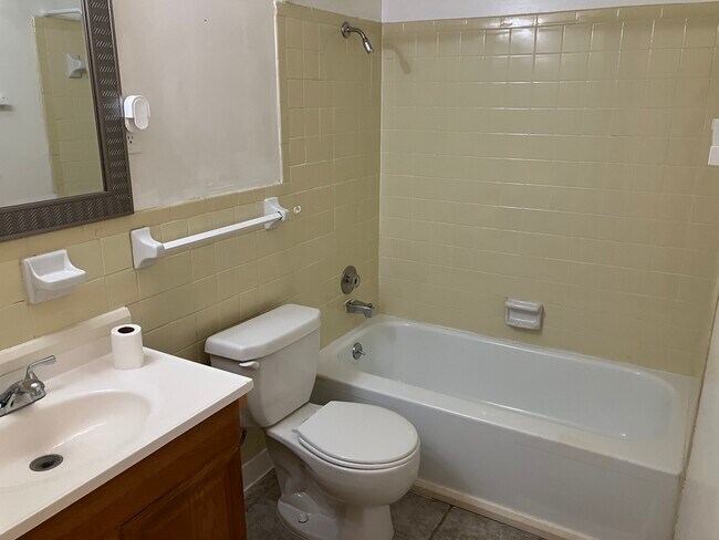 2817 Los Gatos Ct unit 1, Memphis, TN 38115 - photo 2