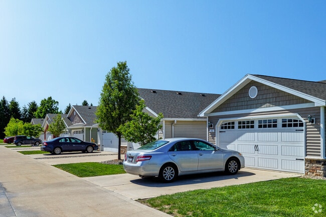 Redwood Maumee, Maumee, OH 43537 - photo 3