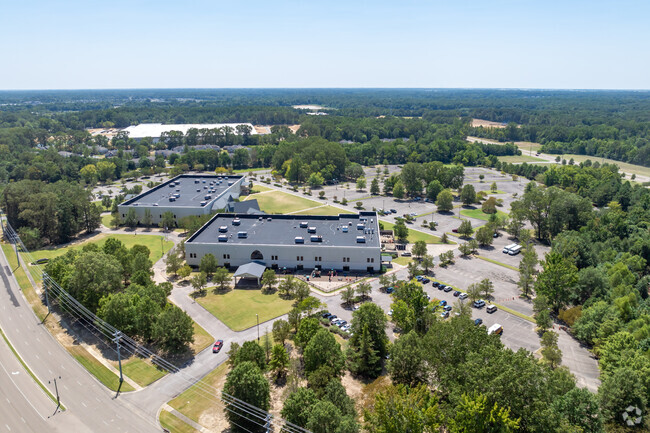There is ample parking at Central Day School in Collierville.