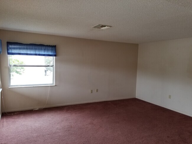 6536 W Norvell Bryant Hwy, Crystal River, FL 34429 - photo 5