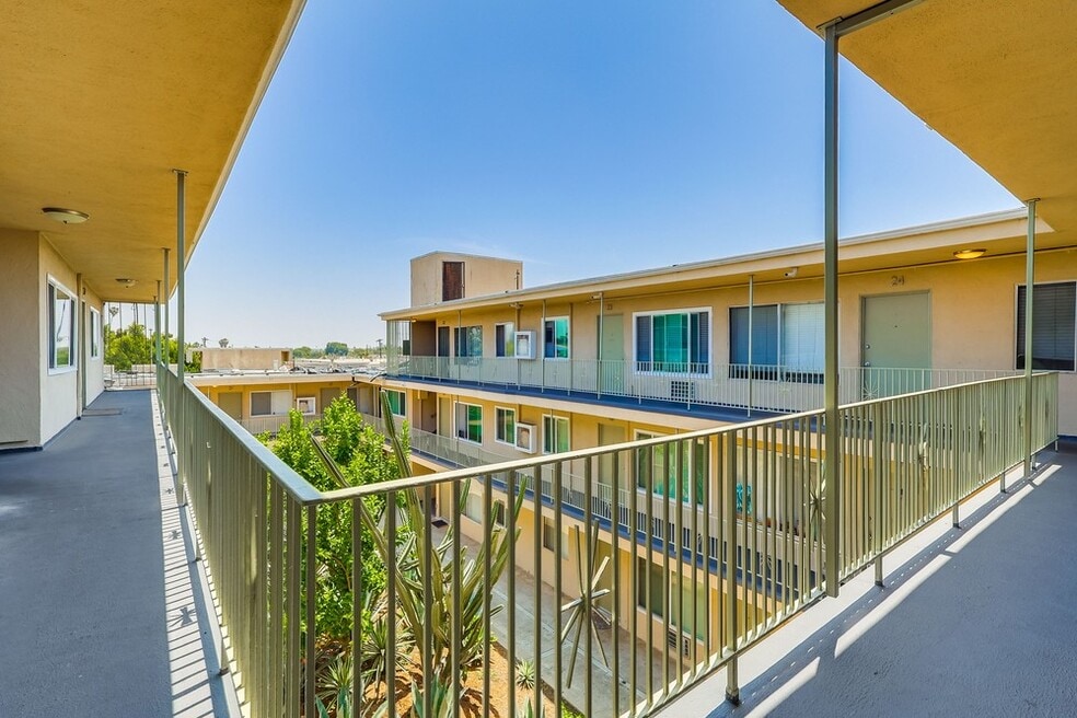 Hyde Park Living – Steps to Transit, Parks & Crenshaw!, Los Angeles, CA 90043 - photo 1