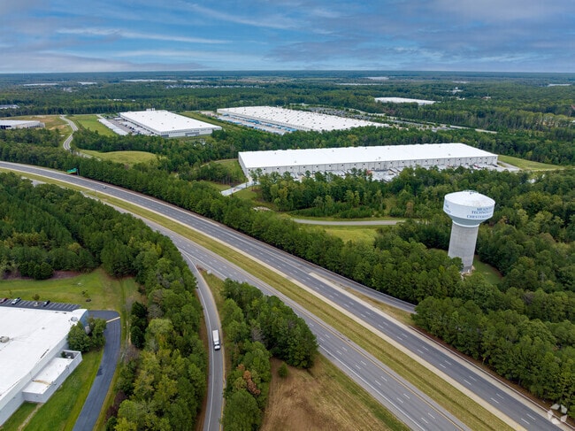 The Bermuda Hundred section of interstate 295 connects the greater Richmond area.
