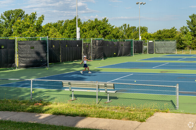 Rock Bridge High School has several tennis courts open to the public.