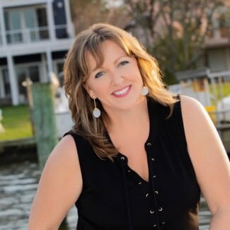 Lona Todd