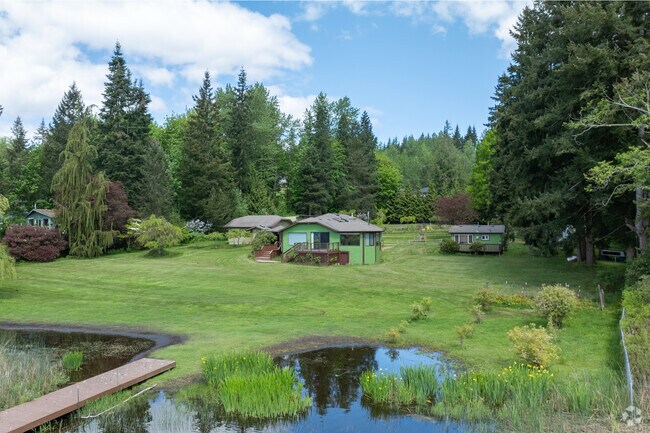 The types of homes found in Sunday Lake range from smaller ramblers to larger estates.