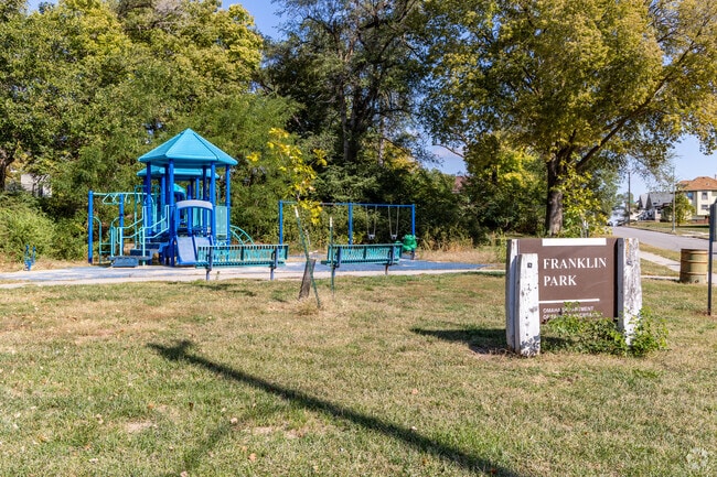 Franklin Park is a quiet neighborhood park in the center of Prospect Hill.