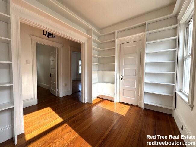 67 Washburn Ave unit 2, Cambridge, MA 02140 - photo 6