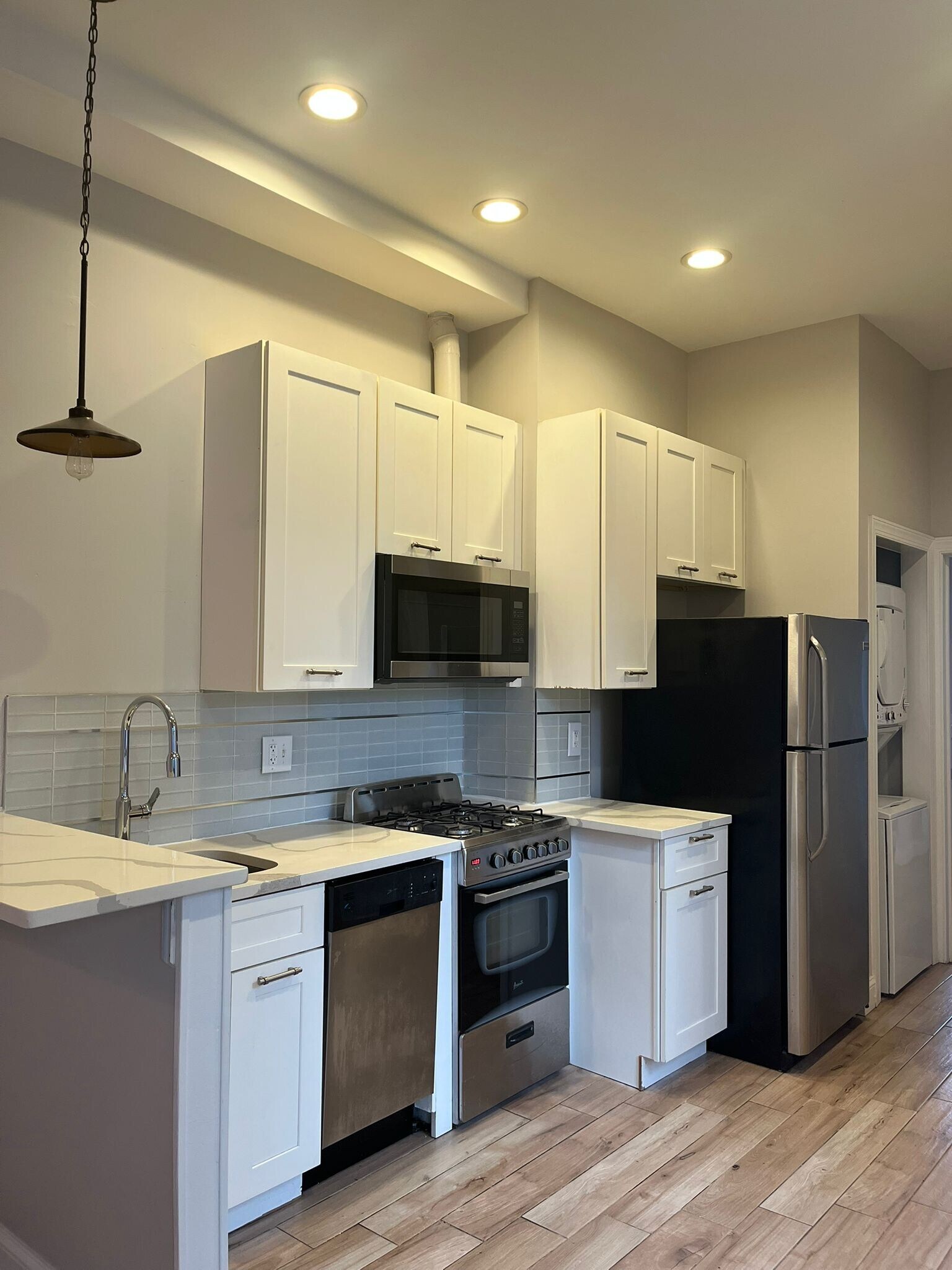 41 Clifton Place unit 3B, Jersey City, NJ 07304 - photo 1