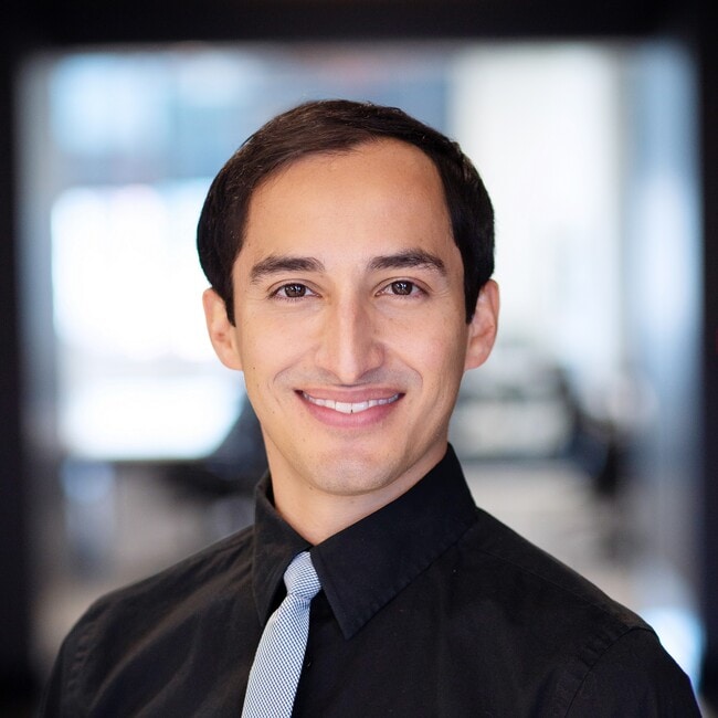 Agent Photo