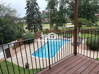 9147 Olson Mem Hwy Unit 301, Golden Valley, MN 55427