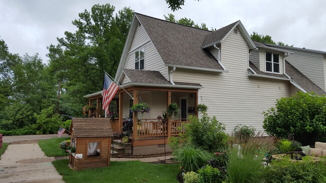 Wraparound Porch with Beautiful Views