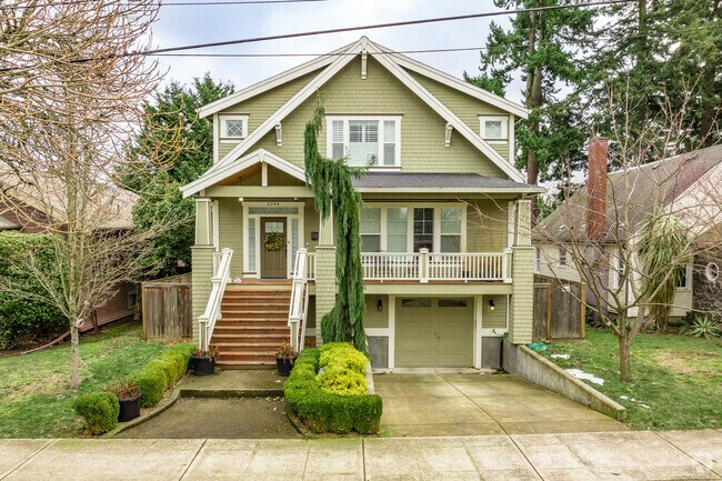 New home construction with a three story floor and garage in Rose City Park, Portland Oregon.