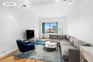 393 W 49th St, New York, NY 10019