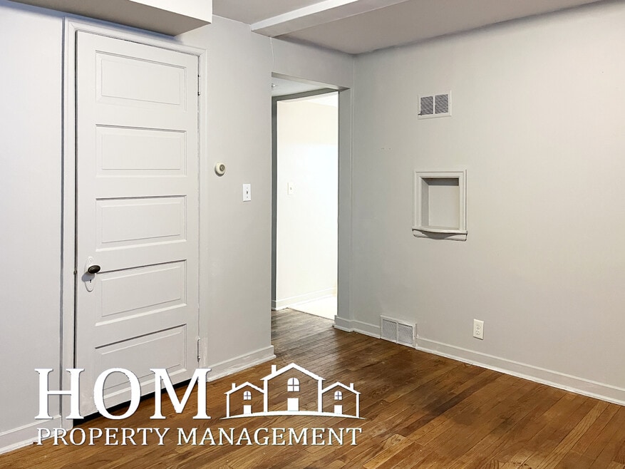 525 S Broad St unit 4, Mankato, MN 56001 - photo 1