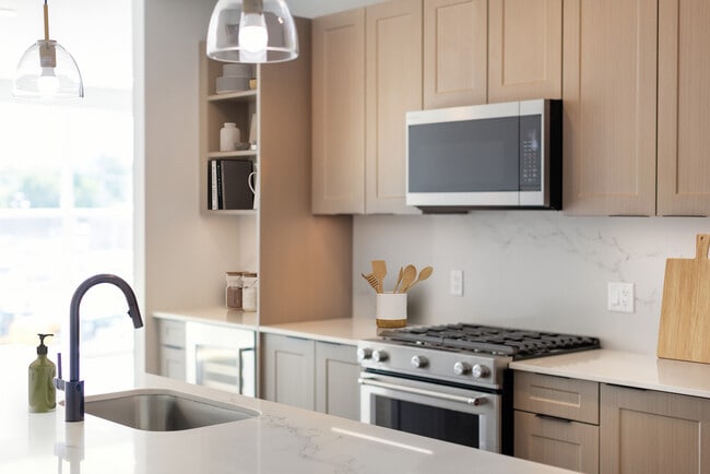 Signature Collection Kitchen with upgraded finishes