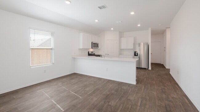 12202 Pike Bend, Mustang Ridge, TX 78610 - photo 7