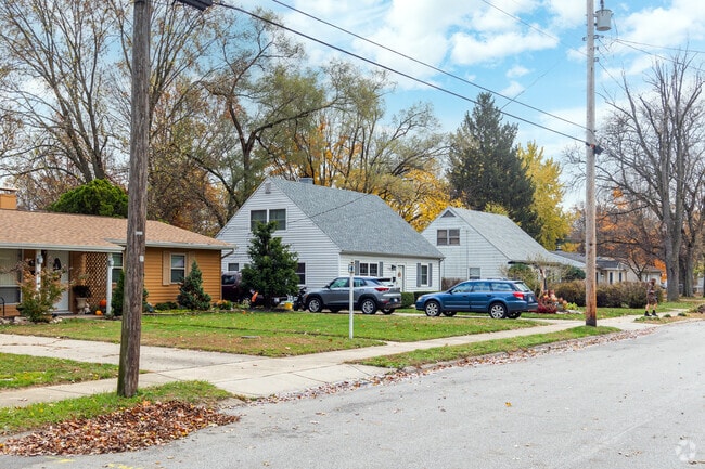 Rivercreek residents enjoy a small community feel and lots of great architecture.