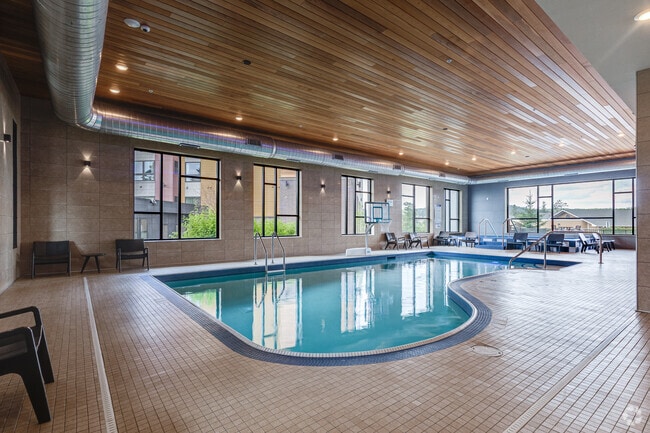 Health Center - Indoor Pool and Hat Tub