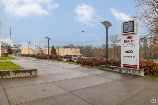 Chief Sealth High School
