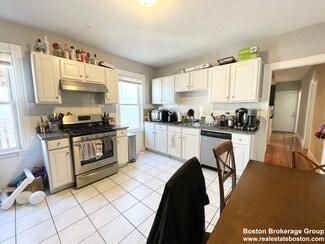 9 Taft St Unit 3, Boston, MA 02125