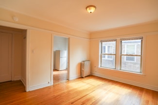3349 W Ainslie St Unit 1, Chicago, IL 60625
