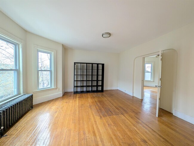102 Sycamore St unit 2, Somerville, MA 02145 - photo 5