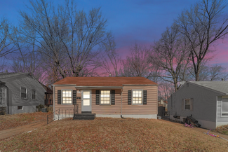 417 Caithness Rd, St. Louis, MO 63137