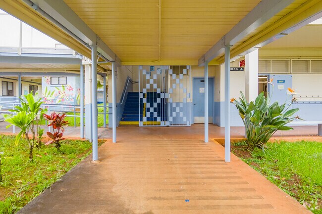 Cultivate critical thinking skills at Iliahi Elementary School.