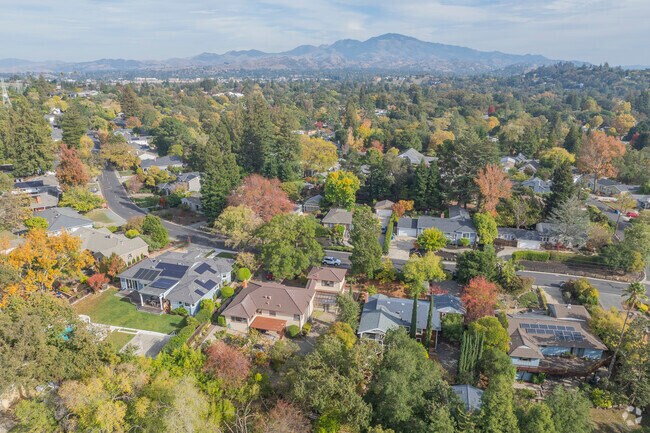 Peardale Estates homes enjoy beautiful views of nearby Mount Diablo.