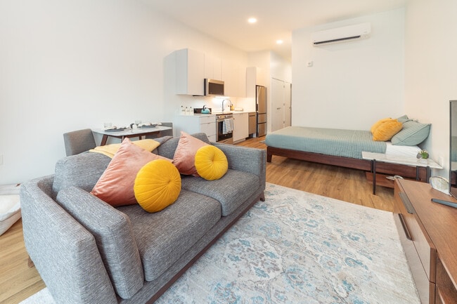 26 Spring, Amherst, MA 01002 - photo 3