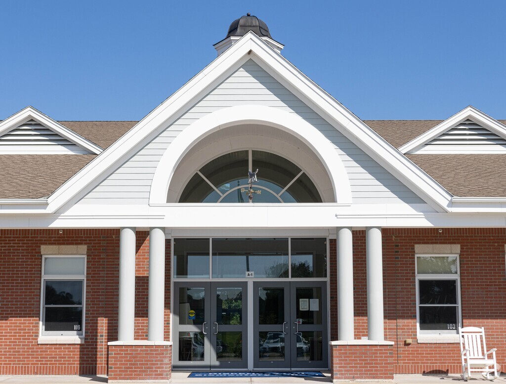 Mason Elementary School serves students in the Outer Hillsborough County community.