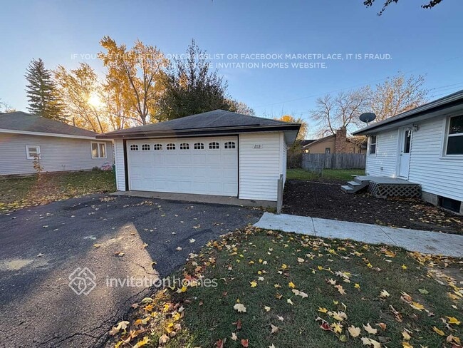 2113 55th Ave N, Minneapolis, MN 55430 - photo 2