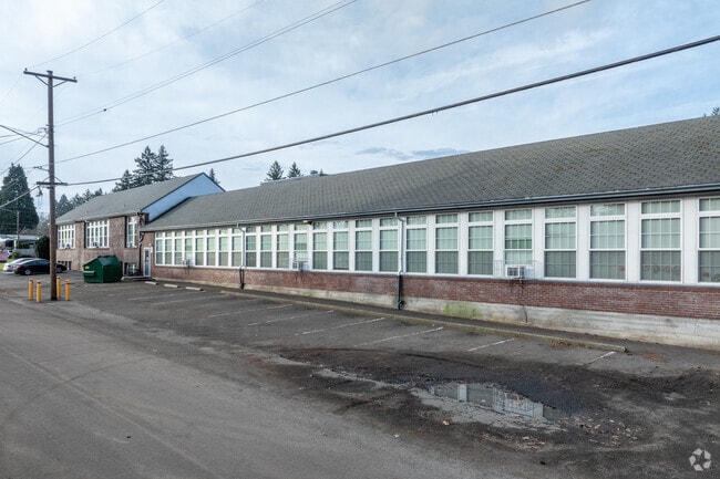 Rows of windows brighten up Wichita Elementary School on SE King Rd in Milwaukie.