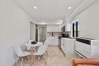 6038 W 75th St, Los Angeles, CA 90045