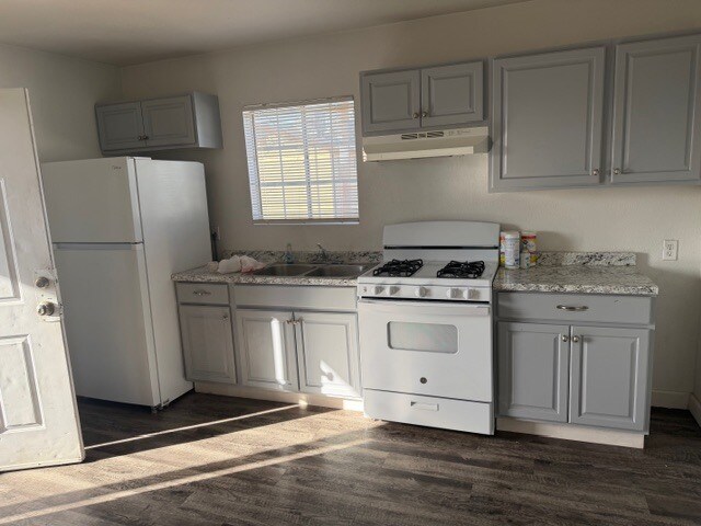 737 Renaud Ct unit Renauld Apt, Calexico, CA 92231 - photo 7