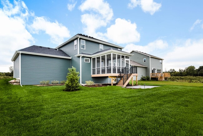 7701 W Preserve Parkway St unit 38788519, Mequon, WI 53097 - photo 5