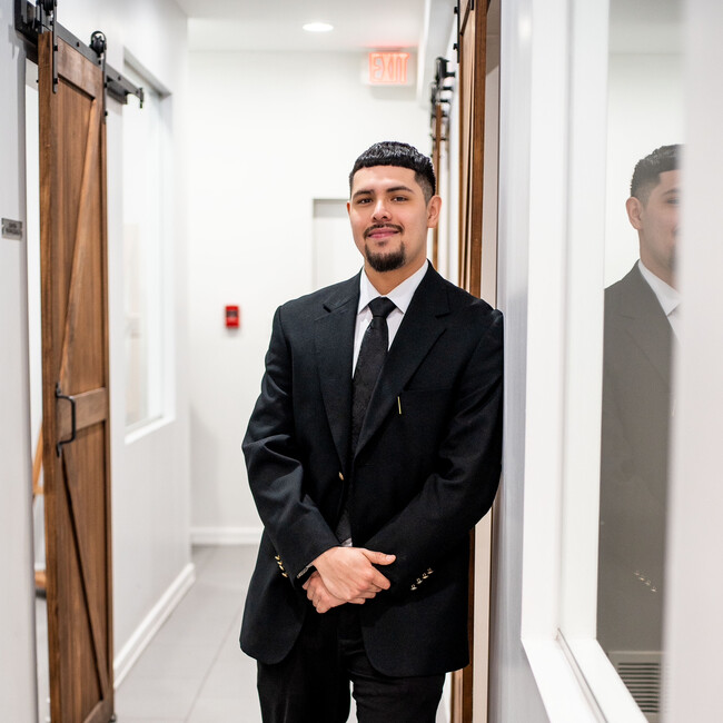 Agent Photo