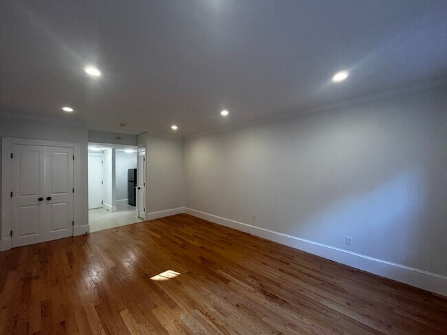 279 Beacon St unit BR, Boston, MA 02116 - photo 5