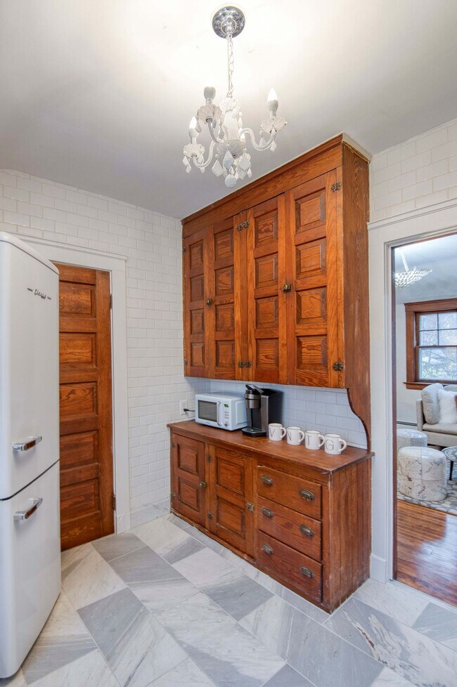 3073 Fairmount Blvd unit ID1288914P, Cleveland, OH 44118 - photo 7