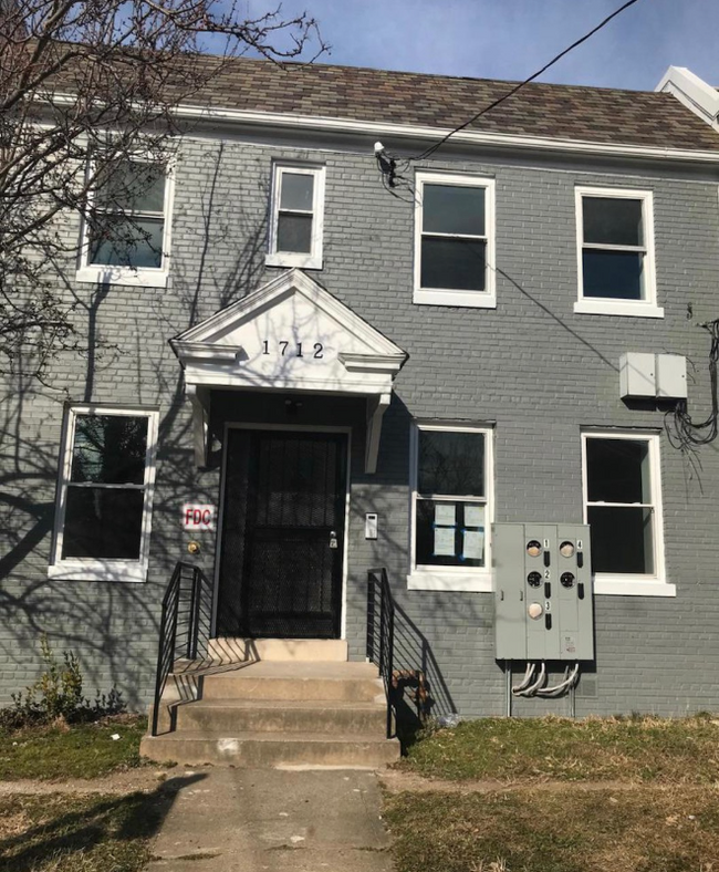 1712 R St SE Unit 3, Washington, DC 20020