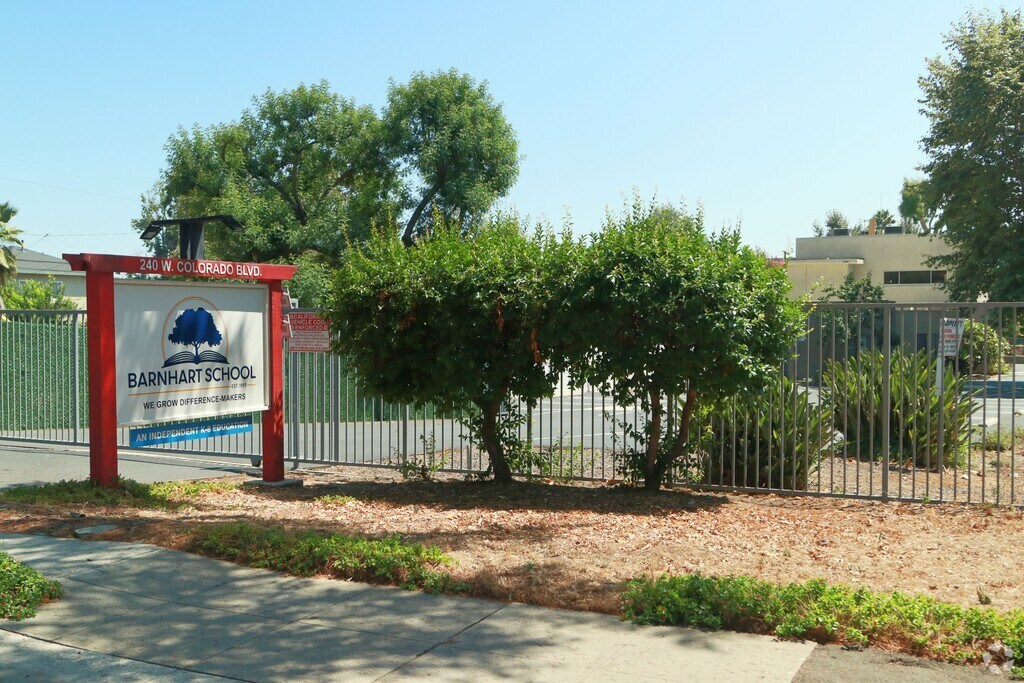 The Barnhart School serves students in the Arcadia community.