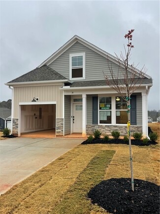 35 Halsey St, Central, SC 29630