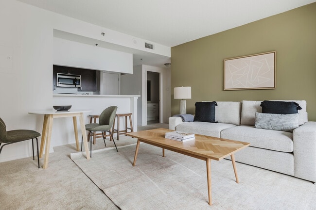 850 N Randolph St unit FL19-ID8612A, Arlington, VA 22203 - photo 3