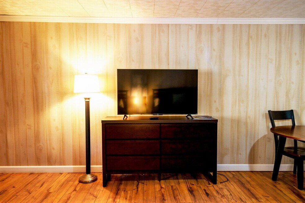 90 Faulkner Rd unit ID1308970P, Elkins, WV 26241 - photo 1