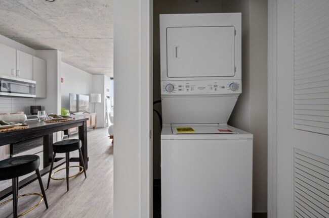 800 N Cleveland Ave unit 1311, Chicago, IL 60610 - photo 6