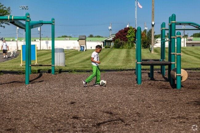 Jacot Park is another popular recreational area in Manchester Meadows.