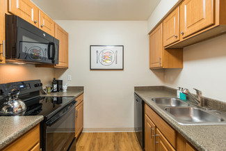 1503 S Galena Way, Aurora, CO 80247